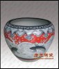 景德鎮唐龍陶瓷有限公司生產銷售 商務禮品 園林用品 居家用品-景德鎮陶瓷紅釉雕花游魚蘋果缸